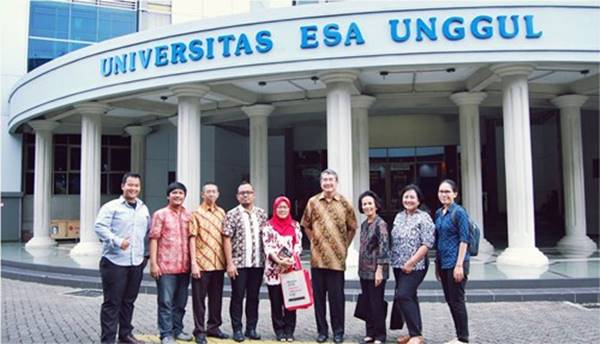 Kuliah Di Universitas Esa Unggul Periode 2021 2022 Untuk Mahasiswa S1