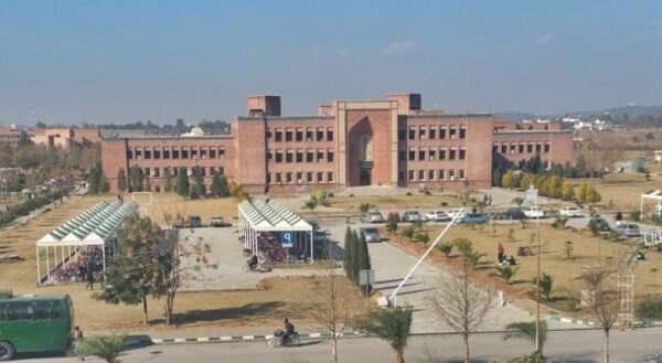 Salah Satu Gedung Kuliah Universitas Islam Internasional Islamabad Pakistan